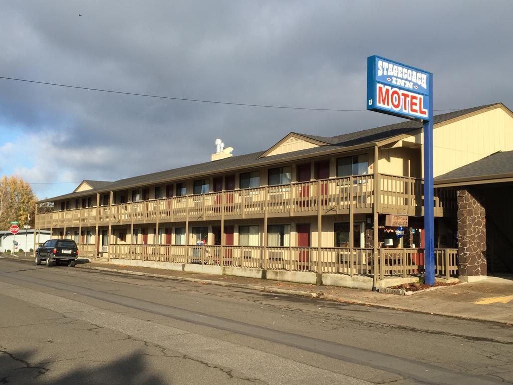 Stagecoach Inn Motel Molalla Bagian luar foto