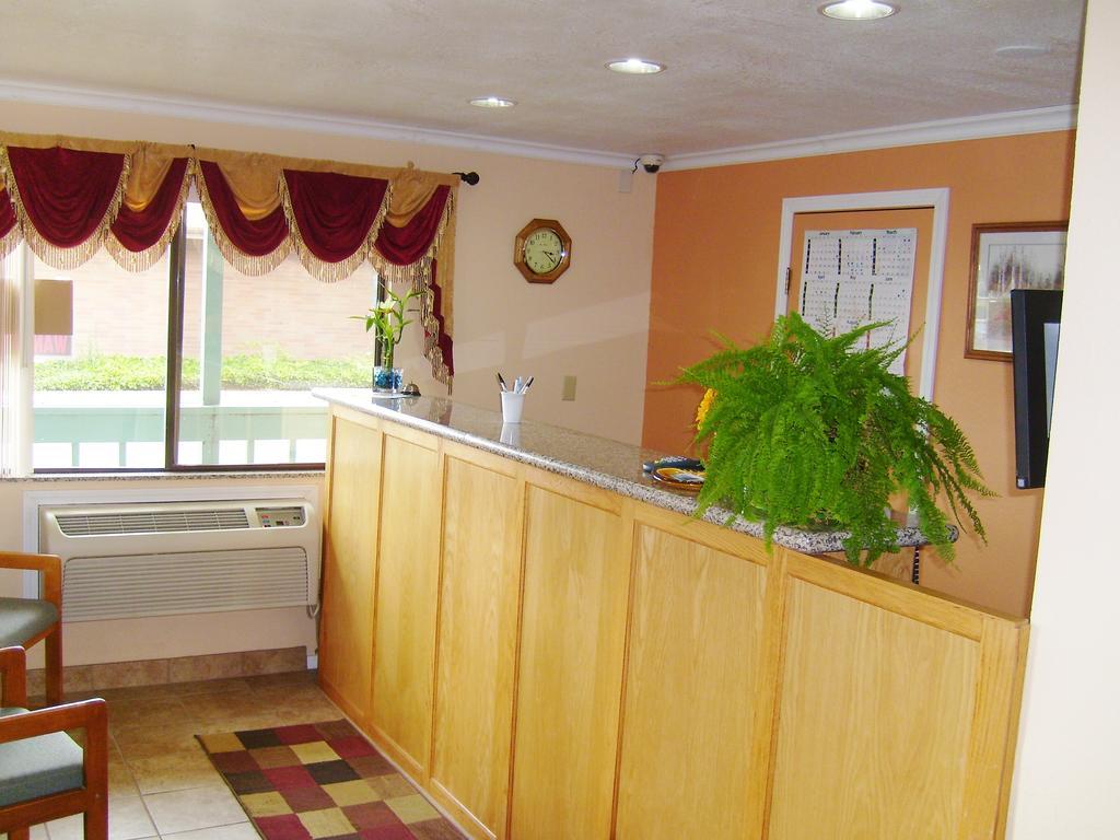 Stagecoach Inn Motel Molalla Bagian luar foto